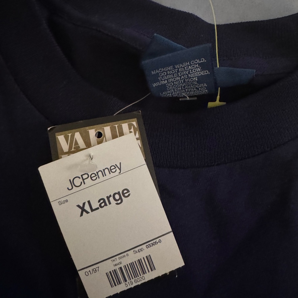 Vintage 1997 Tshirt brand new with the original tag